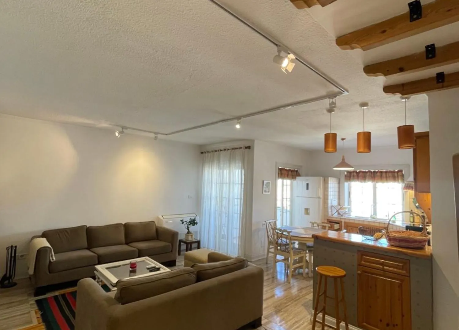 Cozy Vintage Modern Gem Tirana Apartment
